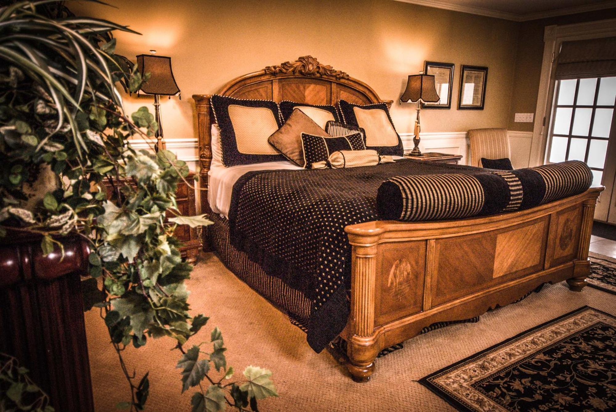 The Anniversary Inn - Logan Bagian luar foto